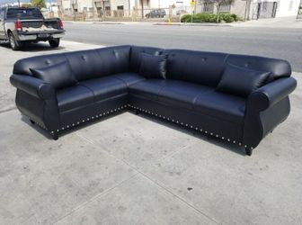 NEW 7X9FT BLACK LEATHER SECTIONAL COUCHES