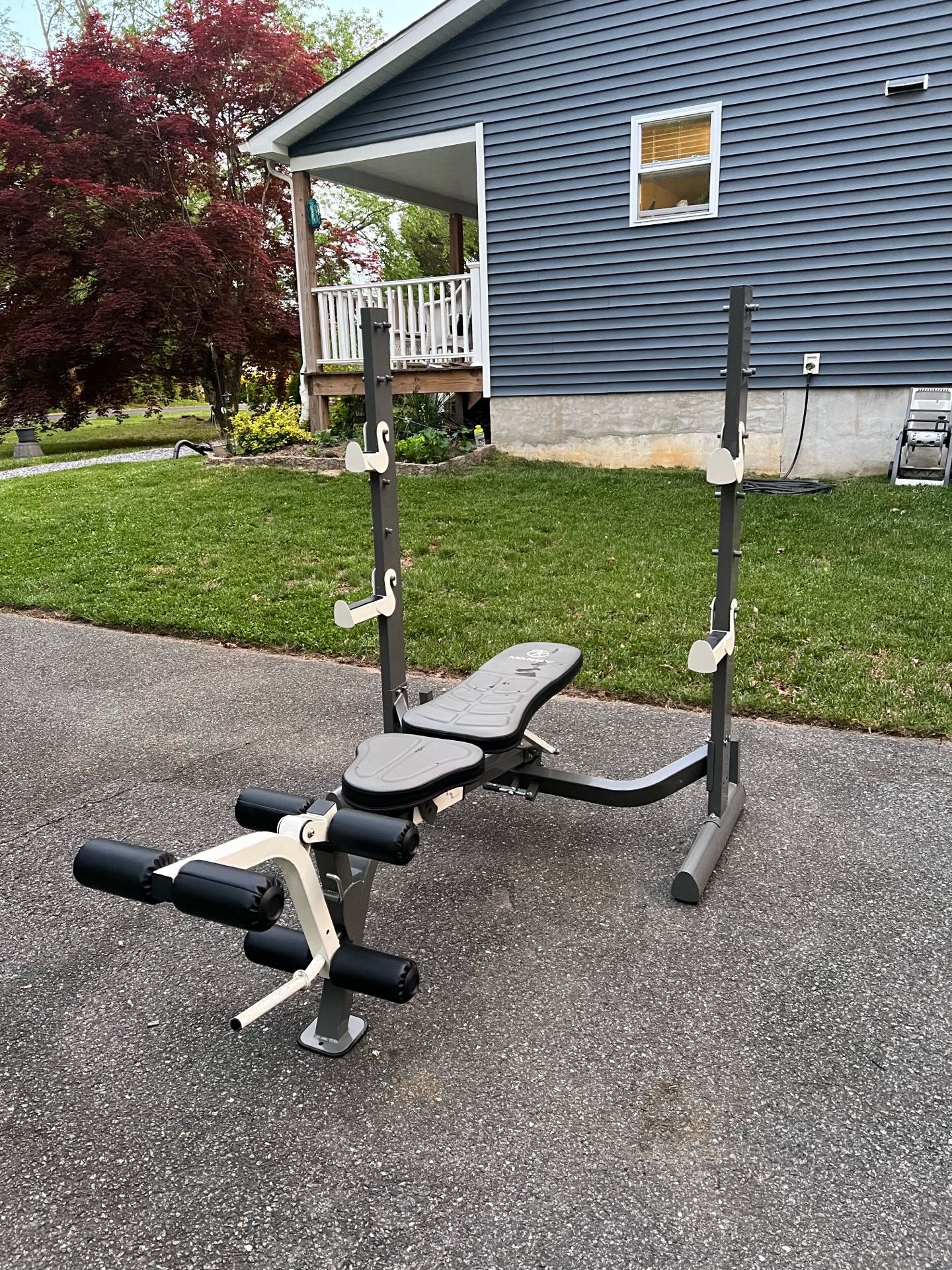 Marcy adjustable weight bench