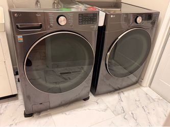 LG ThinQ Front Load Washer & Dryer Set – Excellent Condition
