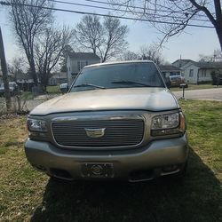 2000 Cadillac Escalade
