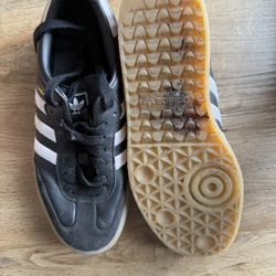Women’s Shoes