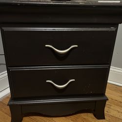 Head Board Dressers Mirror 