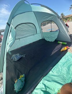 Beach tent