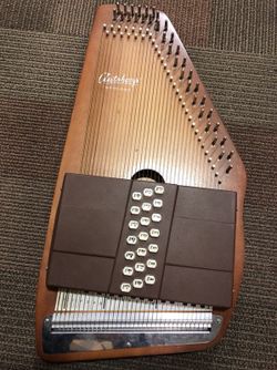 Excellent condition Oscar Schmidt Autoharp.