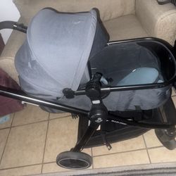 Maxi Cosi Zelia Luce Stroller w/ Mico 30 car seat.