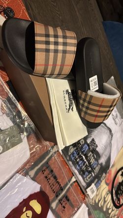 Burberry slides