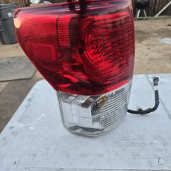 2007 -2013 Toyota Tundra Left Tail Light