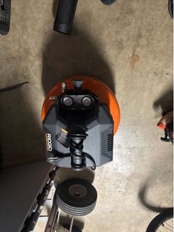 Air compressor