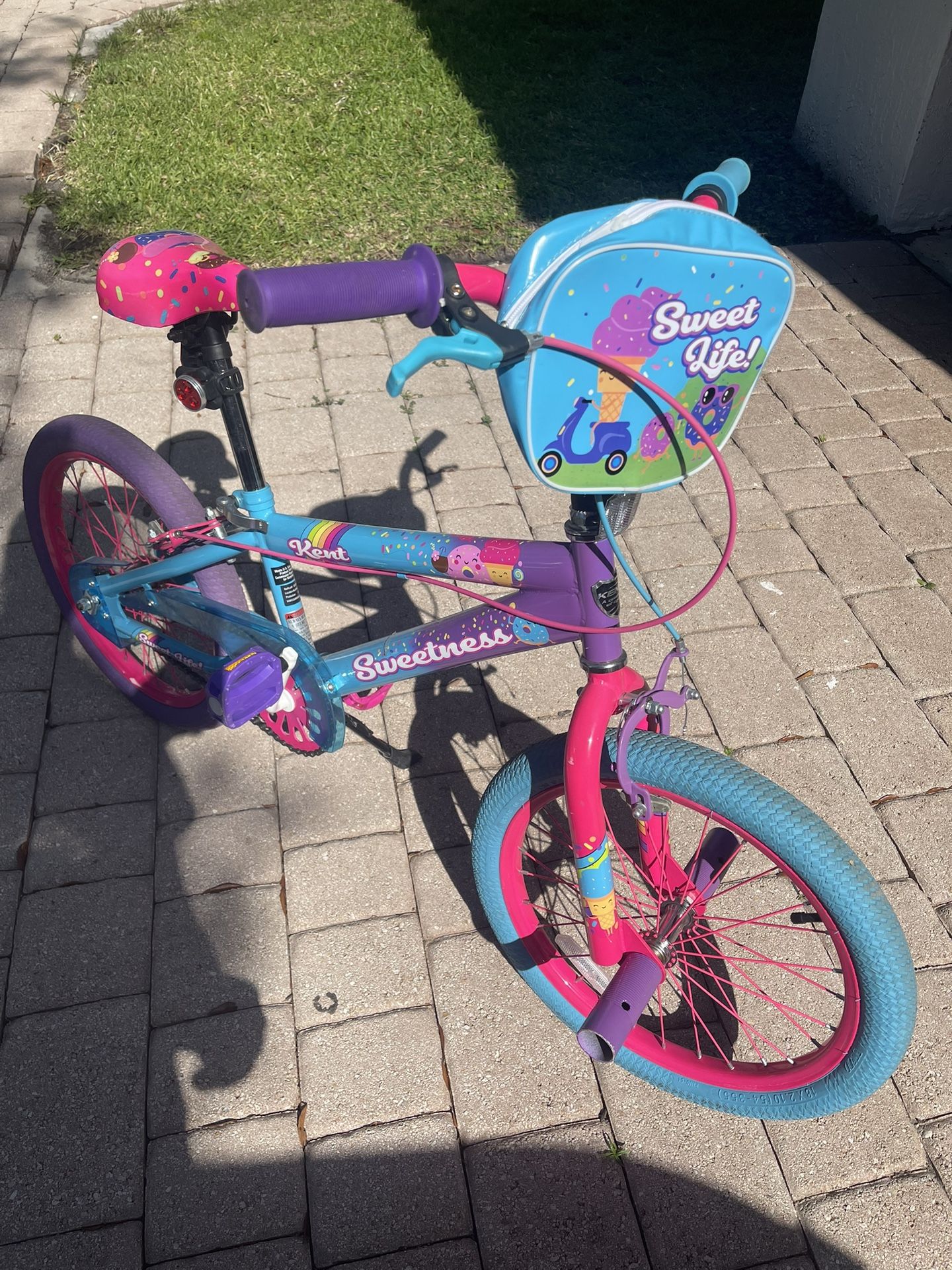 18in Girl Bike (like New)
