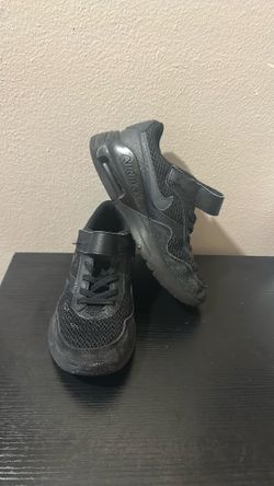 Nike Air Max Excee Triple Black – Boys Youth Size 2 – Great Condition
