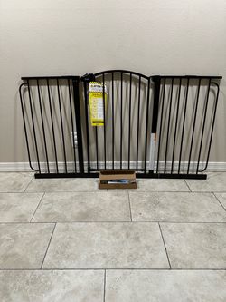 Extra Wide Pet Gate / Baby Gate - Fits Openings 29” - 58”