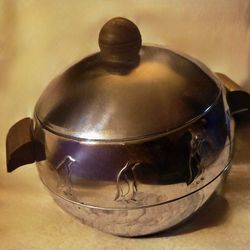 Antique ALUMINUM, Painless Steal Insulated Penguin Server