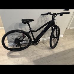 Schwinn E-Bike, RIDGEWOOD 29- PAID$899.99 BRAND NEW- ONLY$350.00 MUST SELL Navy Family Got New Orders Need To Sell Asap!