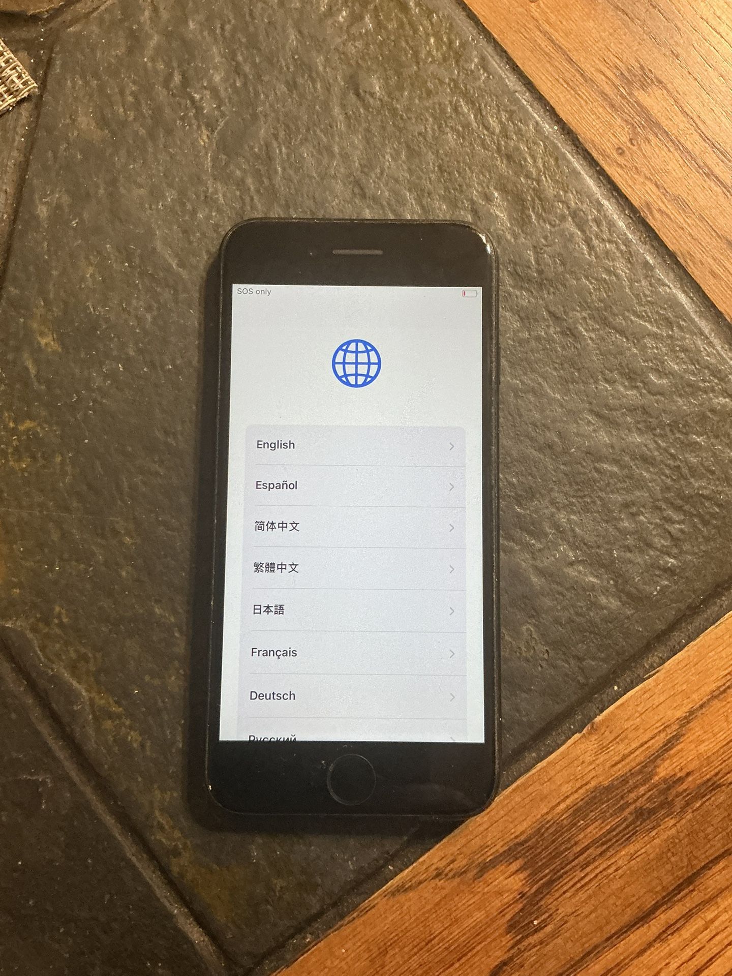 iPhone SE 2nd Gen., 128 Gb Storage, Unlocked, Good Shape