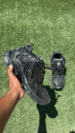 Balenciaga Runners Black Size 8