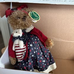 The Bearington Collection - Betsy and Ross