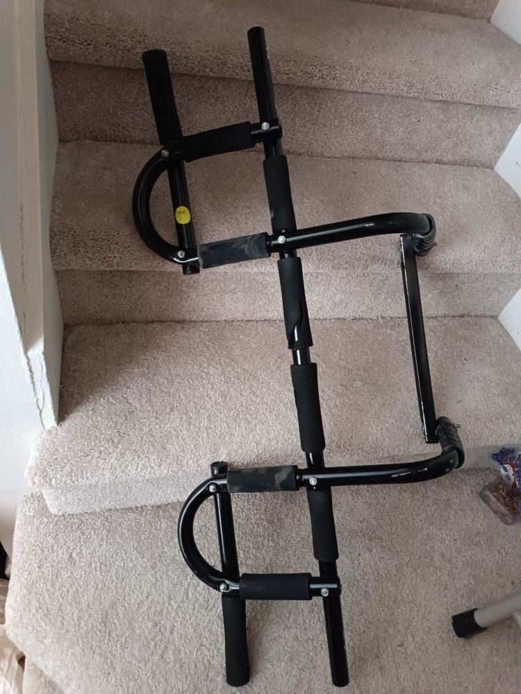 No Tool Needed Pull Up Workout Bar For Doorway