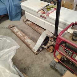 Pallet Jack 