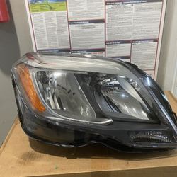 2013-2015 Mercedes Benz GLK Right Headlight 