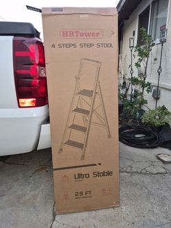 Hbtower 4 steps ladder, 2.9 ft brand new