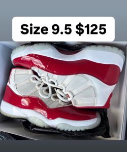 Jordan 11s cherrys size 9.5