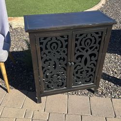 Entry cabinet wine cabinet