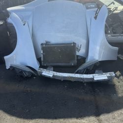 05 Infiniti G35 front end  $700 no bumper