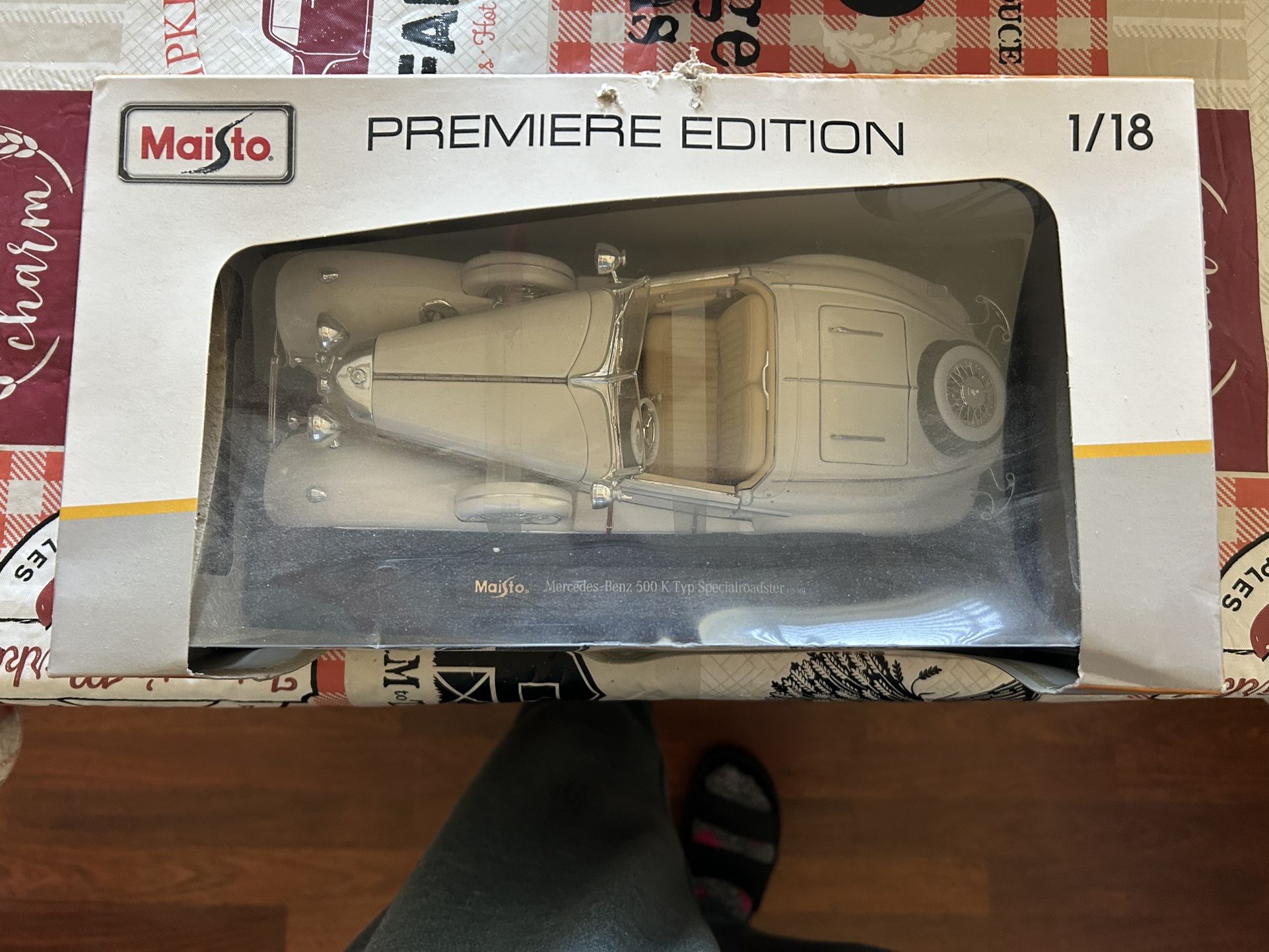 Maisto Die Cast Car Premiere Edition
