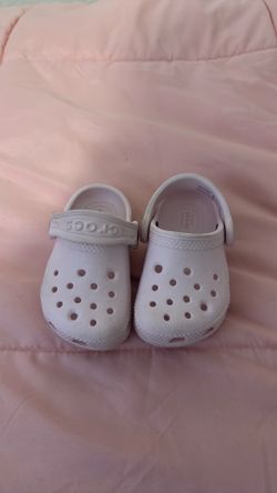 Toodler crocs size 4C $20