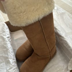 UGG OVER THE KNEE BAILEY BUTTON Limited Edition! 