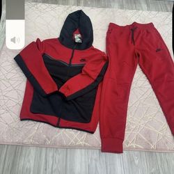 Small Men's Sweatsuit 