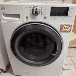 Large Kenmore Steam Washer - Works Silently - Excellent Condition!  Must Go!