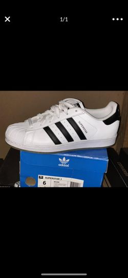 Adidas superstars