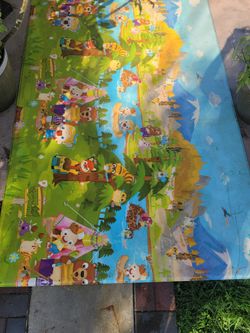 Play Mat 15$