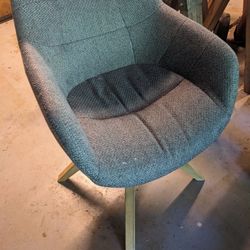 Gray Fabric Desk Chair