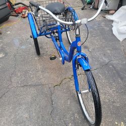 Tricycle Schwinn  Adults 26" Wheels .v .good Condition