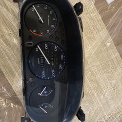Honda Civic 99-2000 Manual Cluster. 
