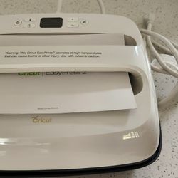 NEW Cricut EasyPress 2 (12x10) - Never Used! 🎨