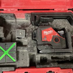 M12 12-Volt Lithium-Ion Cordless Green 250 ft. 3-Plane Laser Level Kit with One Battery, And  Case