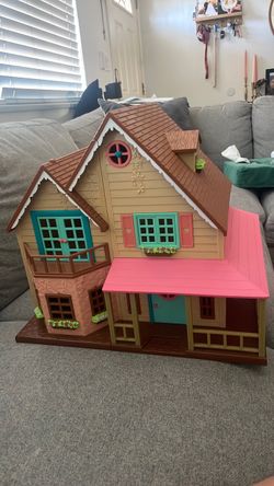 Lil Woodzeez House