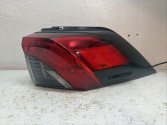 2019 2021 Toyota RAV4 Tail Light Right RH Side Used OEM 81(contact info removed)1