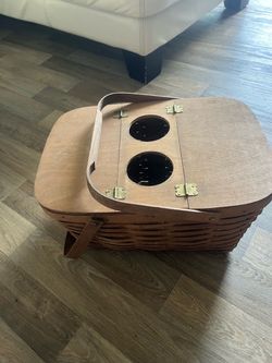 Cute picnic wine basket
