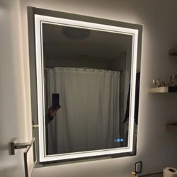 32 X 24 Led Bathroom Mirror With Defogger