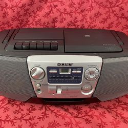 Sony CFD-V5 3-In-1 Portable AM/FM Radio Cassette CD Player W/ Mega Bass Boom Box