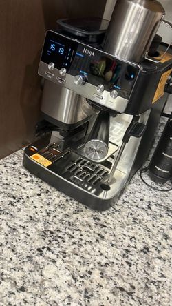 Ninja luxe Espresso Machine with Built-In Grinder