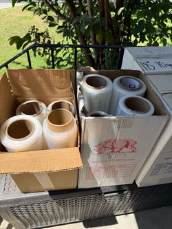 Selling 4 boxes of wrap plastic