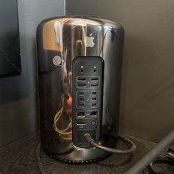 2013 Mac “TRASH CAN” Great Condition 