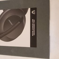 Bose 700 (NEW)