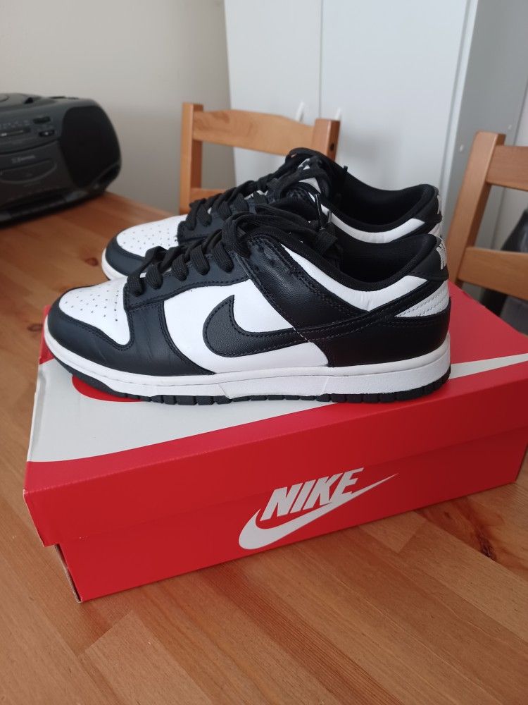 Excellent Condition NIKE Dunks Panda Men's 7.5