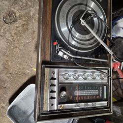 VINTAGE RADIO AND RECORD PLAYER. WITH SPEAKERS 